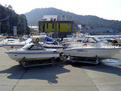 �N���u�n�E�X